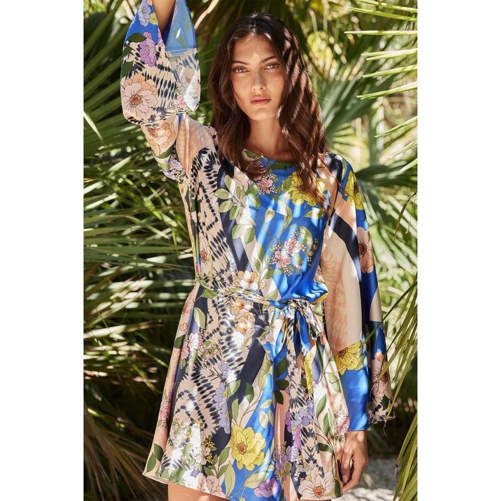 MISA Los Angeles Twiggy Dress- in Lucid Dream Print - Picture 2 of 7